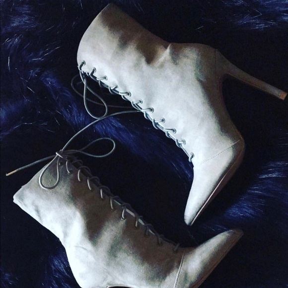 🚨 Qupid Khaki Pointed Ankle Suede stiletto booties LAST PAIR - Picture 3 of 5